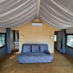 Домик с джакузи