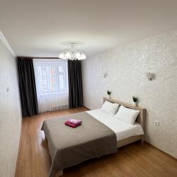 Фото Отель Большая 2х комнатная на Гладкова 26