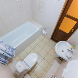 Номер стандарт с 1 двуспальной кроватью (с завтраком)