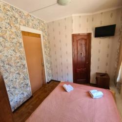 Номер стандарт с 1 двуспальной кроватью