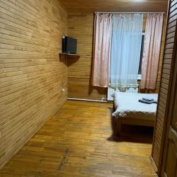 Номер стандарт с 1 двуспальной кроватью
