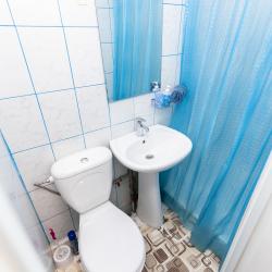 Фото Отель YourHouse (ЙоХаус) в 1-м микрорайоне 5