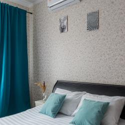 Фото Апартаменты Уют на улице им. Героя Сарабеева В.И. 5 корпус 3 (223)
