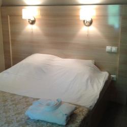 Номер стандарт с 1 двуспальной кроватью