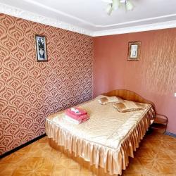 Номер делюкс семейный с 1 двуспальной кроватью
