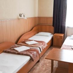 Кровать в 5-местном общем номере