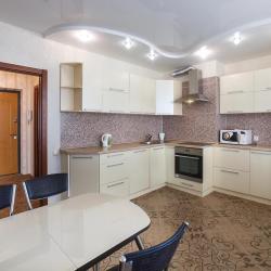 Фото Отель Уютная квартира на улице Сибирский Тракт 13