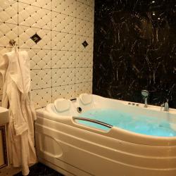 Номер люкс с 1 двуспальной кроватью