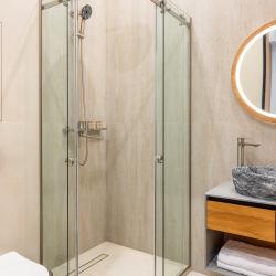 Номер стандарт улучшенный с 1 двуспальной кроватью