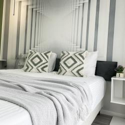 Апартаменты студия гостиничный комплекс Радуга 10И