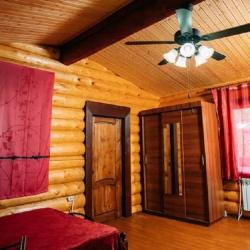 Фото Отель Дома в лесу