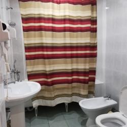 Номер стандарт с 1 двуспальной кроватью