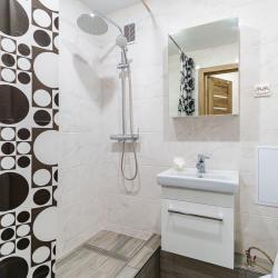 Фото Отель LetoApart (ЛетоАпарт) на улице Исаева 13