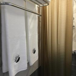 Номер полулюкс улучшенный с 1 двуспальной кроватью (с завтраком) #209