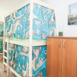 Кровать в 4-местном общем мужском номере