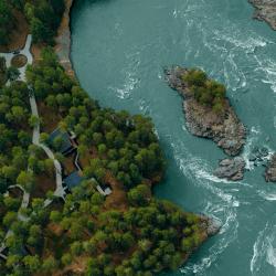 Фото Отель Хвоя в горах