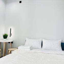 Апартаменты студия Автозаводская 17к1
