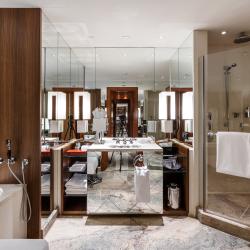 Ararat Park Hotel Moscow (Арарат Парк Хаятт Москва) — 8bb8135ad8599df94ec01f56b43a111f