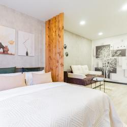 Фото Апартаменты Петровские на улице Фёдора Лыткина 20