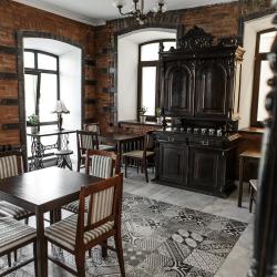 Фото Отель Brick Walls (Брик Уоллс)