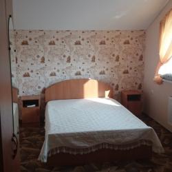 Номер стандарт с 1 двуспальной кроватью