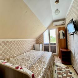 Комната эконом с 1 двуспальной кроватью (мансарда)