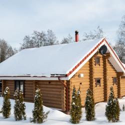 Коттедж с баней и террасой