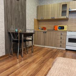 Фото Апартаменты на улице Короленко 4