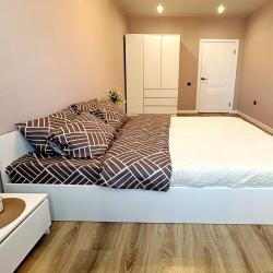 Фото Отель CrystalRentals (КристалРенталс) на улице Бориса Житкова 6 корпус 1