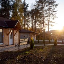 Фото Отель Туристско-оздоровительный комплекс Пышки