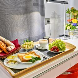 Фото Отель Жуков