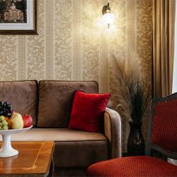 2-комнатный номер делюкс с балконом категории А (главный корпус)