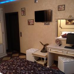 Номер люкс с 1 двуспальной кроватью