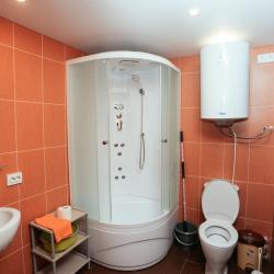 Шале стандарт с 4 односпальными и 2 двуспальными кроватями