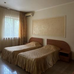 2-местный 1-комнатный номер эконом стандарт с 2 односпальными кроватями