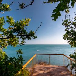 Сафари тент с 1 двуспальной кроватью