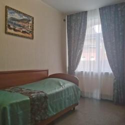 Номер полулюкс с 1 односпальной кроватью #1