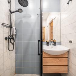 Коттеджи у озера  с 2-мя спальнями (100 кв.м.)