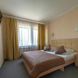 2-комнатный номер люкс с 1 двуспальной кроватью (с завтраком)