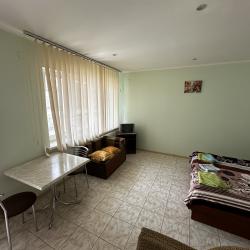 3-местный 1-комнатный номер стандарт улучшенный с 1 односпальной и 1 двуспальной кроватью