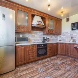 Фото Отель Трёхкомнатная квартира на Краснозвёздной улице 31