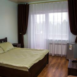 Номер стандарт с 1 двуспальной кроватью