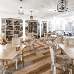 Kamarooms Business Hotel & Spa (Камарумс) — 8deac8bb5dd7fc7e25138b10ee1abfee