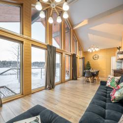 Коттеджи у озера  с 2-мя спальнями (100 кв.м.)