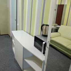 2-комнатный номер люкс с 1 двуспальной кроватью и диваном