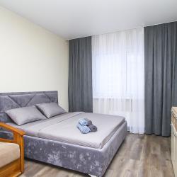 Фото Апартаменты на улице Каролинского 9