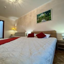 Фото Апартаменты на улице Магаданская