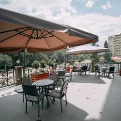 Фото Отель The Plaza (Плаза)