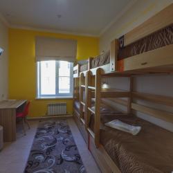 Кровать в 4-местном женском номере (удобства на этаже)