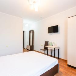 Номер эконом с 1 двуспальной кроватью